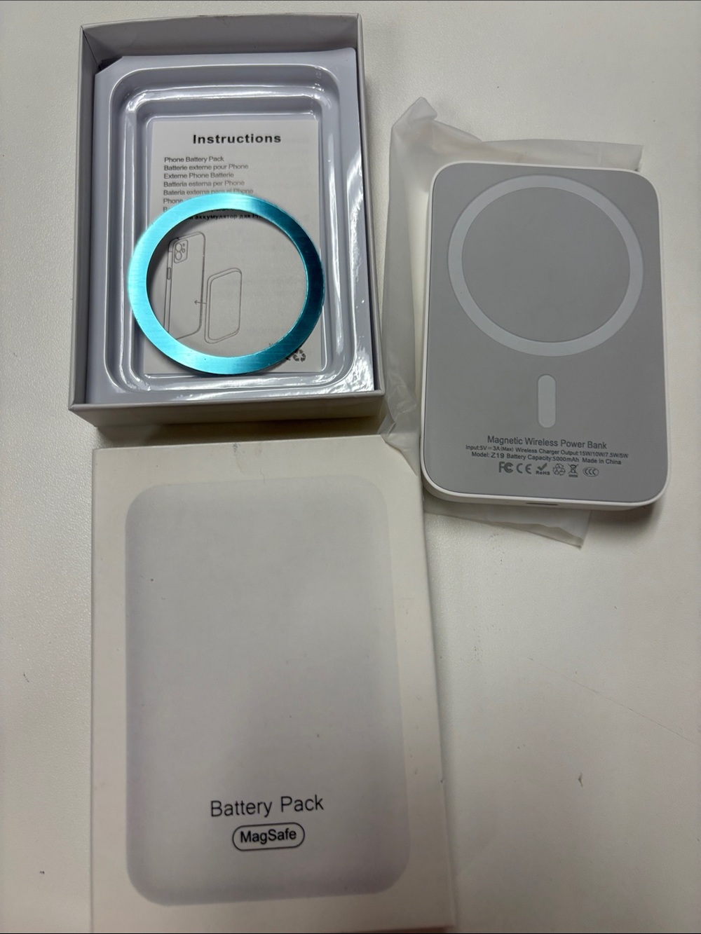 MagSafe-Compatible Magnetic Wireless Power Bank - Gray